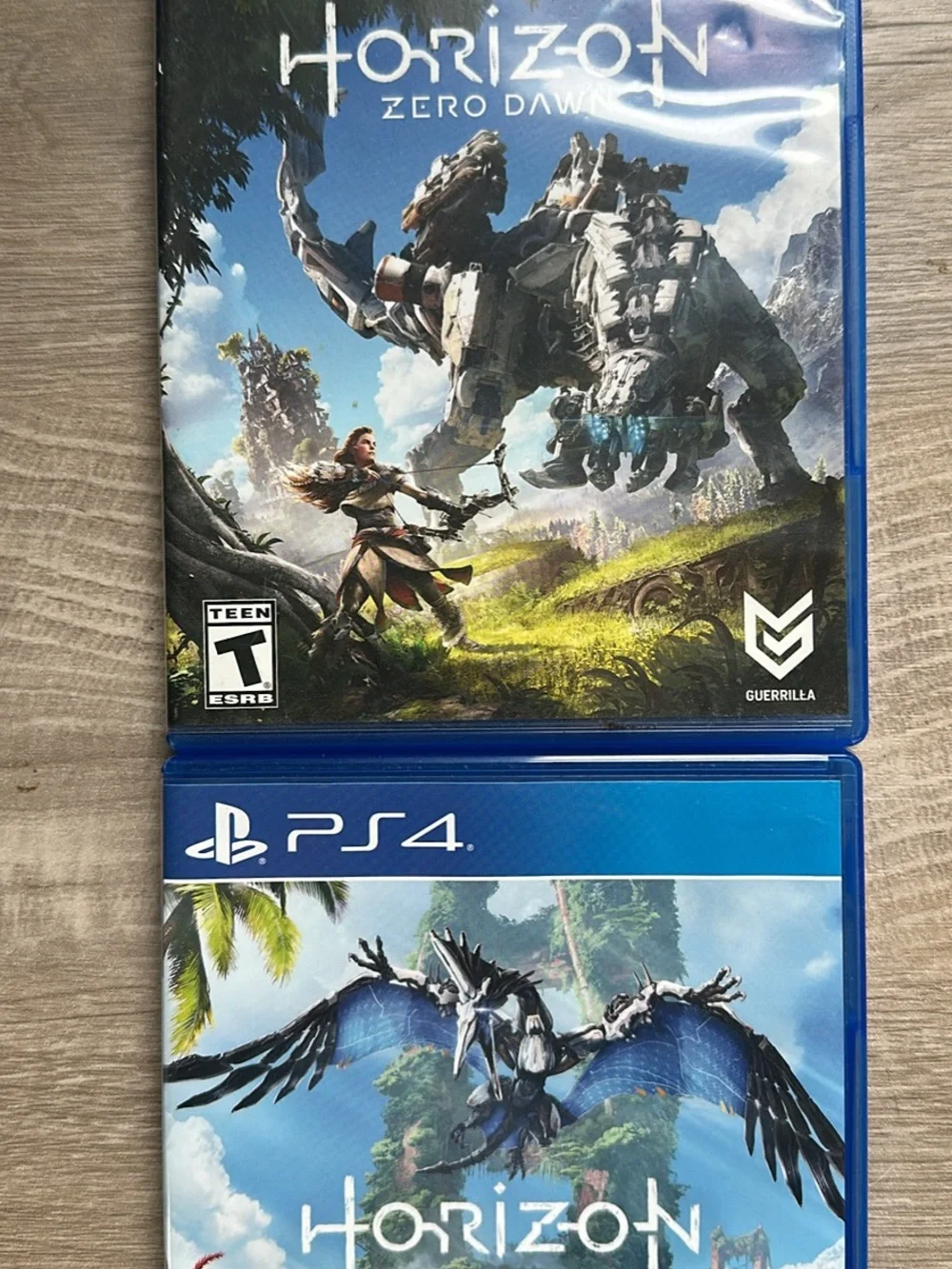 Horizon Zero Dawn + Horizon Forbidden West PS4 Bundle – Great Condition